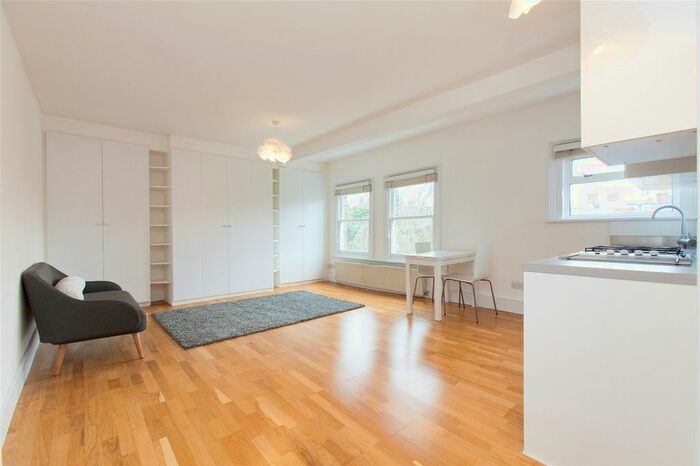 Studio To Rent In Primrose Gardens, London, NW3