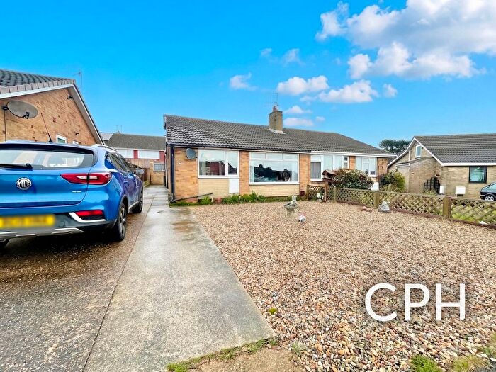 2 Bedroom Semi-Detached Bungalow For Sale In Bradworth Drive, Scarborough, YO11