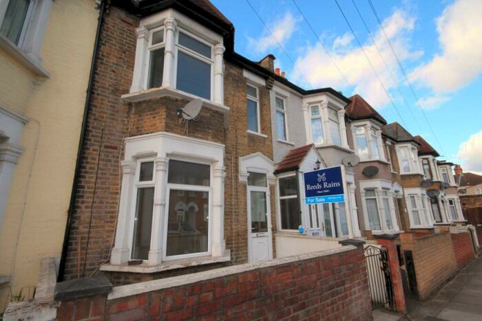 3 Bedroom House To Rent In Buckingham Road, Ilford, Essex, IG1