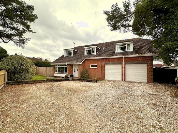 5 Bedroom Detached House To Rent In Lions Lane, Ashley Heath, Ringwood, BH24