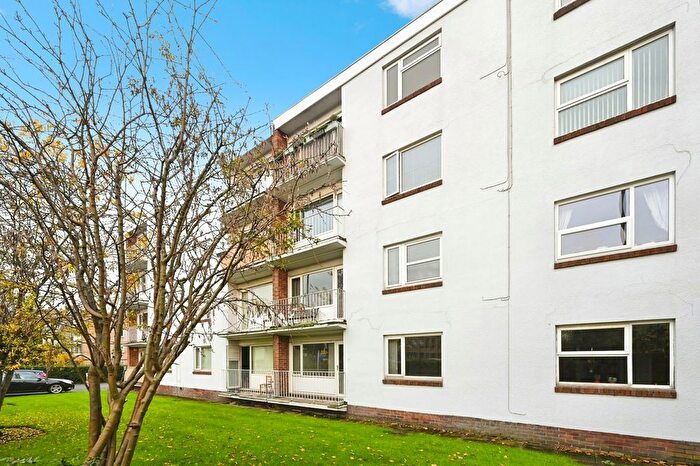 2 Bedroom Flat For Sale In Aeneas Court, Mansfield Road, Nottingham, Nottinghamshire, NG5