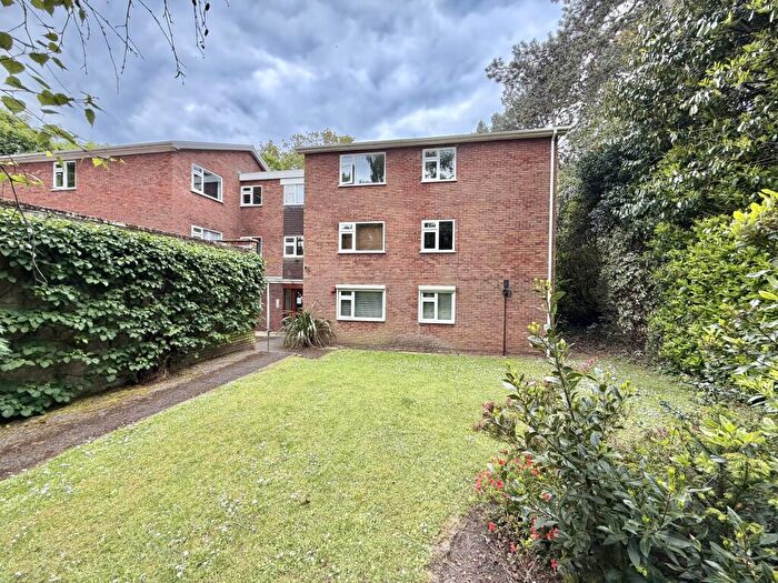 2 Bedroom Flat To Rent In Dean Park Road, Bournemouth, BH1