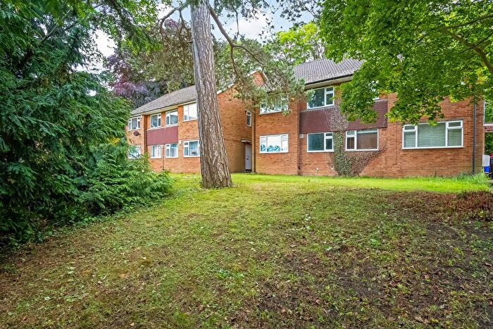 2 Bedroom Maisonette For Sale In Gregory Court, Dale Road, Purley, CR8