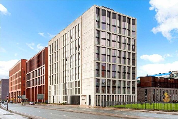 2 Bedroom Apartment To Rent In Spinners Way, Castlefield, M15