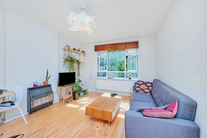 1 Bedroom Flat To Rent In Holly Park Estate, Finsbury Park, N4