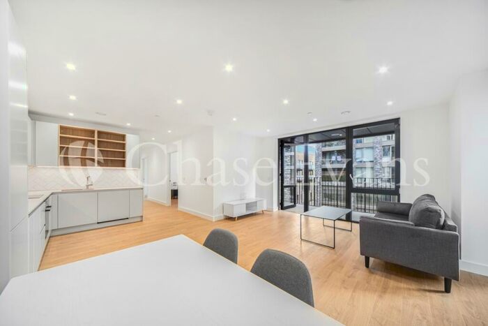 2 Bedroom Flat To Rent In Tellicherry Court, Aberfeldy Square, Aberfeldy Village, Poplar, London, E14
