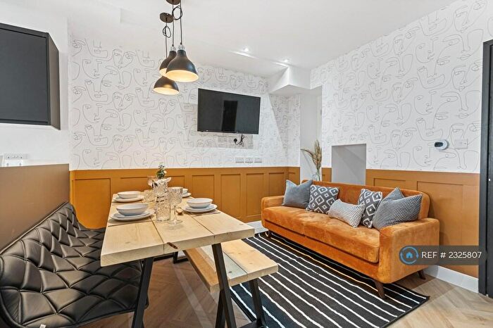 5 Bedroom Terraced House To Rent In Colchester Street, Coventry, CV1