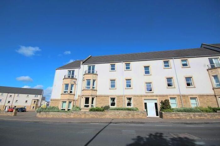2 Bedroom Flat To Rent In Junction Road, Kirkcaldy, KY1