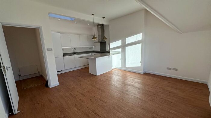 1 Bedroom Flat To Rent In Finchley Road, Hampstead, NW3