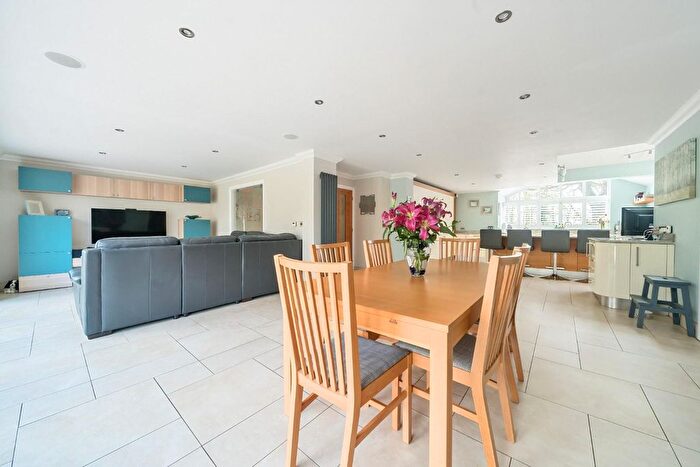 5 Bedroom Detached House For Sale In Church Road, Sutton, Sandy, SG19