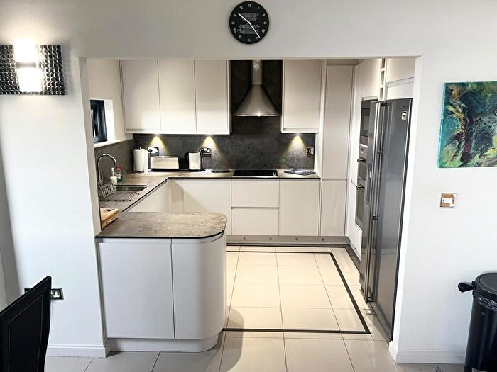 2 Bedroom Apartment To Rent In Fishermans Way, Maritime Quarter, Swansea, SA1