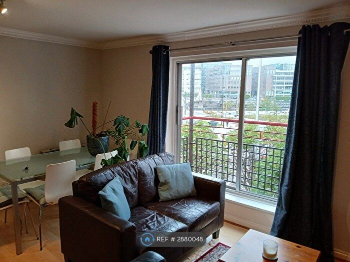 2 Bedroom Flat To Rent In Riverview Gardens, Glasgow, G5