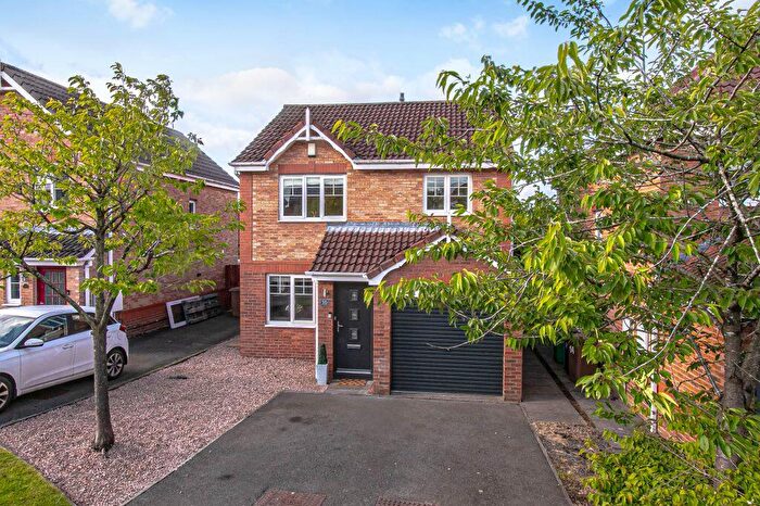 3 Bedroom Detached House For Sale In Dover Heights, Dunfermline, KY11