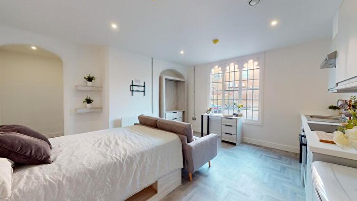 1 Bedroom Terraced House To Rent In Flat Plumptre Court, Poplar Street, Nottingham, Nottinghamshire, NG1