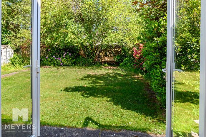 2 Bedroom Bungalow For Sale In Okeford Road, Broadstone, BH18