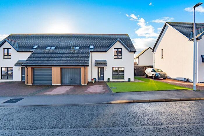 3 Bedroom Semi Detached House For Sale In Cawdor Avenue, Elgin, IV30