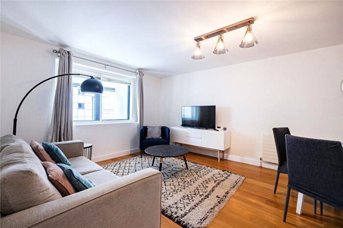 1 Bedroom Apartment To Rent In Turnmill Street, London, EC1M