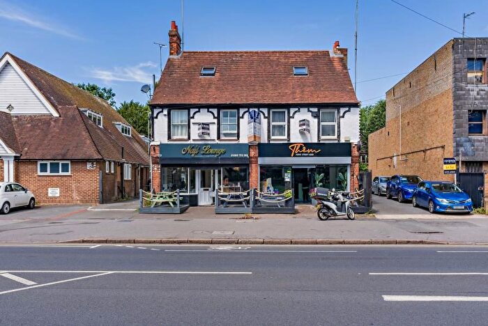 2 Bedroom Flat To Rent In High Road, Ickenham, Uxbridge, UB10