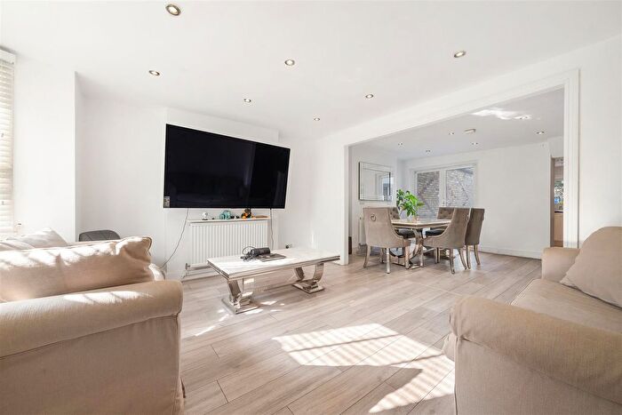 4 Bedroom Terraced House For Sale In Gipsy Road, West Norwood, SE27