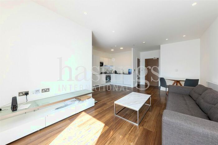 2 Bedroom Flat To Rent In Sitka House, Quebec Way, Canada Water, London, SE16