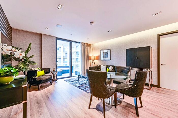 2 Bedroom Flat For Sale In Leman Street, , Aldgate, London, E1