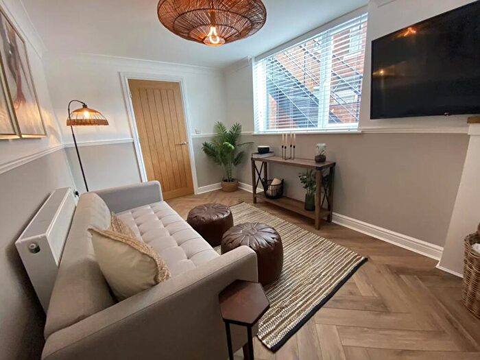2 Bedroom Flat To Rent In Burton Road, Lincoln, LN1
