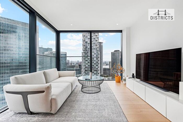 3 Bedroom Flat To Rent In Hampton Tower, Marsh Wall, E14