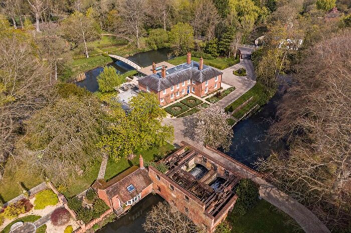 9 Bedroom Detached House For Sale In Theale, Reading, West Berkshire, RG7