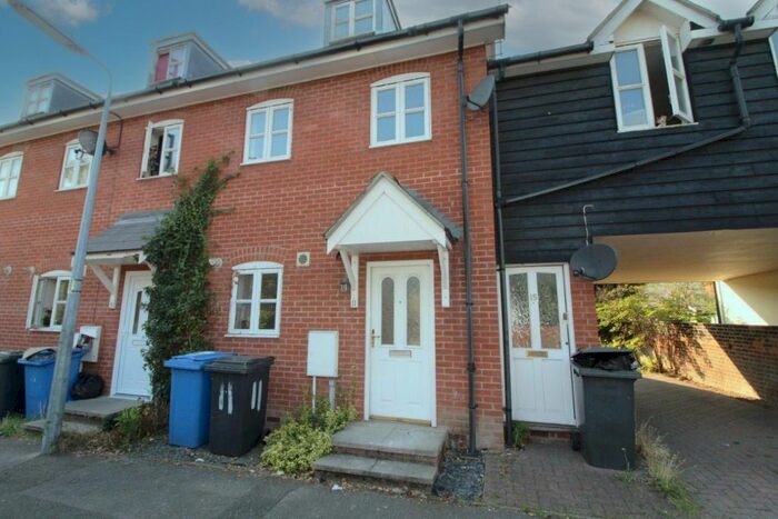 3 Bedroom Town House To Rent In Brickfield Close, Ipswich, IP2