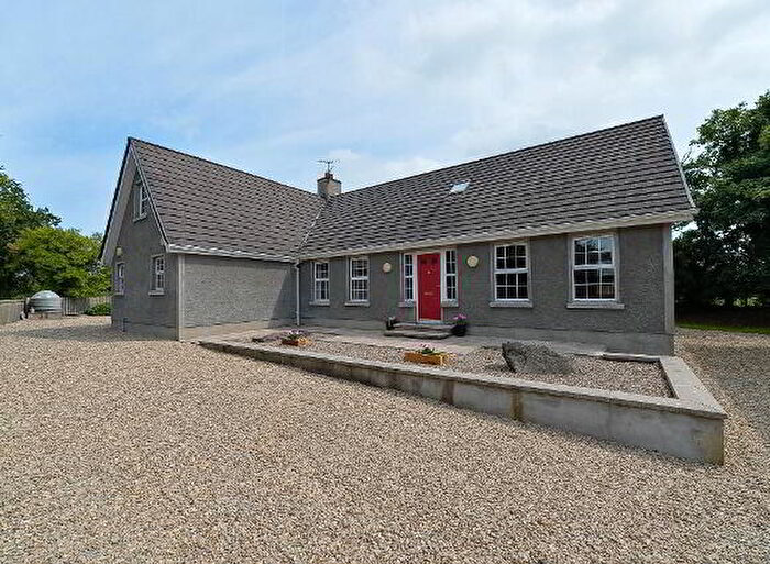 5 Bedroom Detached House With Garages For Sale In A Saintfield Road, Killinchy, BT23