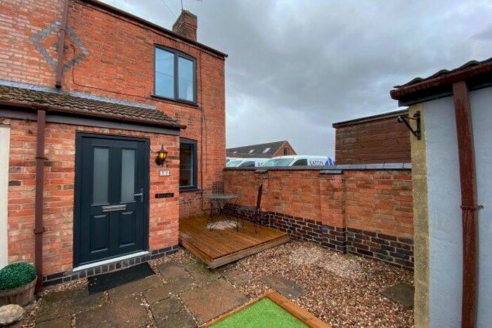 1 Bedroom Semi-Detached Bungalow To Rent In North Street, Loughborough, LE12