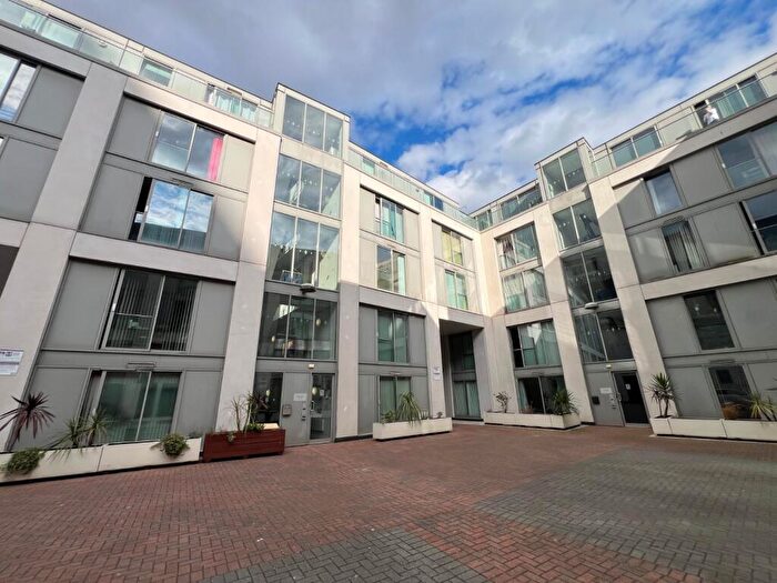 1 Bedroom Flat To Rent In Commercial Street, Birmingham, West Midlands, B1