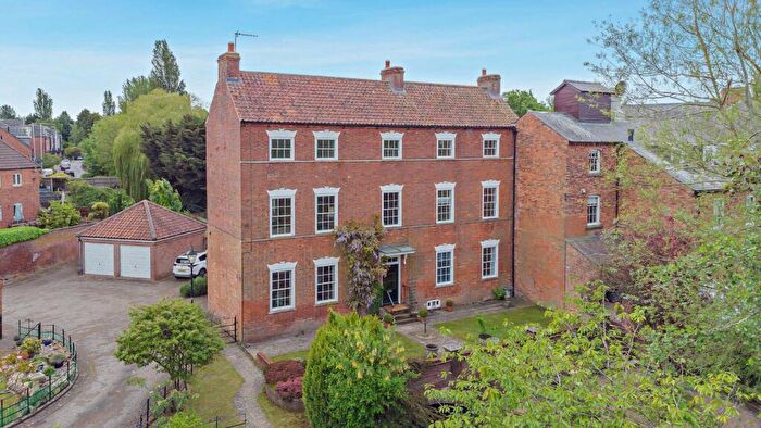 5 Bedroom Terraced House For Sale In Bridge End Road, Grantham, Lincolnshire, NG31