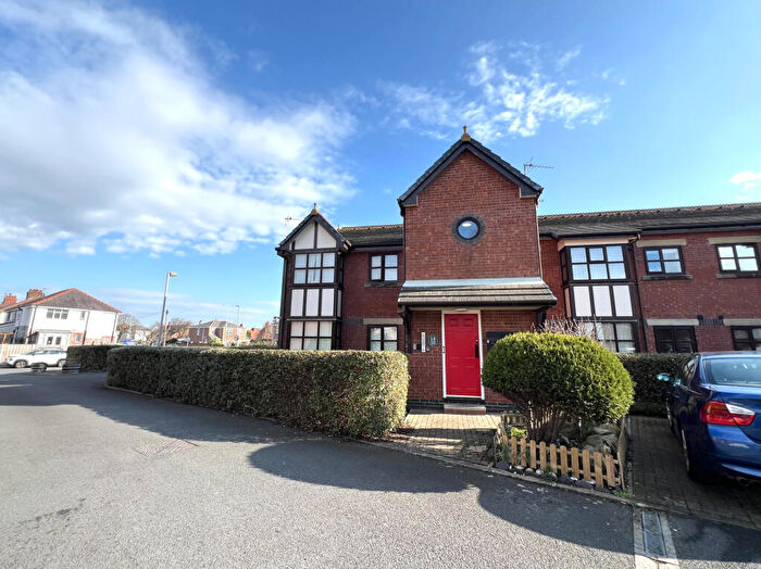 1 Bedroom Apartment For Sale In Lowes Court, Thornton, FY5