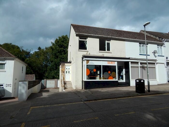 2 Bedroom Flat To Rent In Hawkins Avenue, Torquay, TQ2