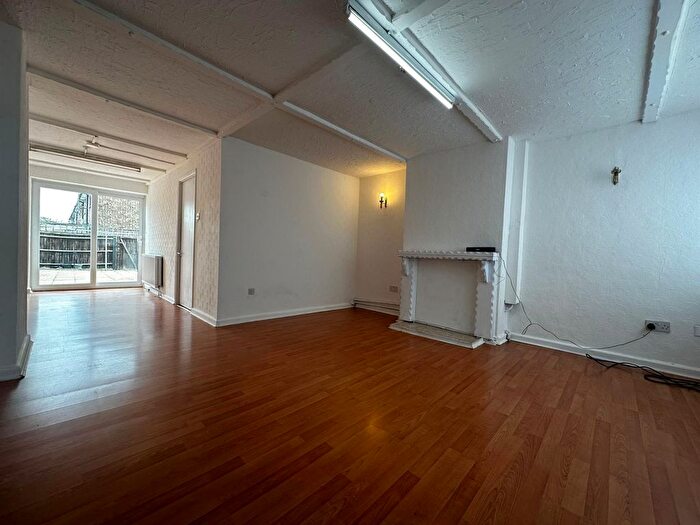 3 Bedroom Terraced House To Rent In Sandford Road, London, E6