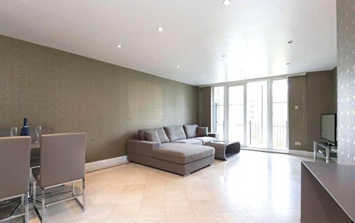 2 Bedroom Apartment To Rent In Palgrave Gardens, Marylebone, London, NW1