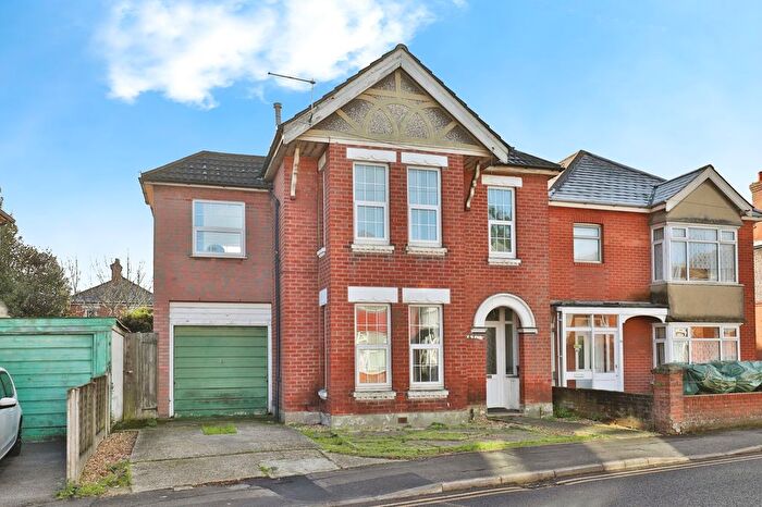 5 Bedroom Detached House For Sale In Ensbury Park Road, Moordown, Bournemouth, Dorset, BH9