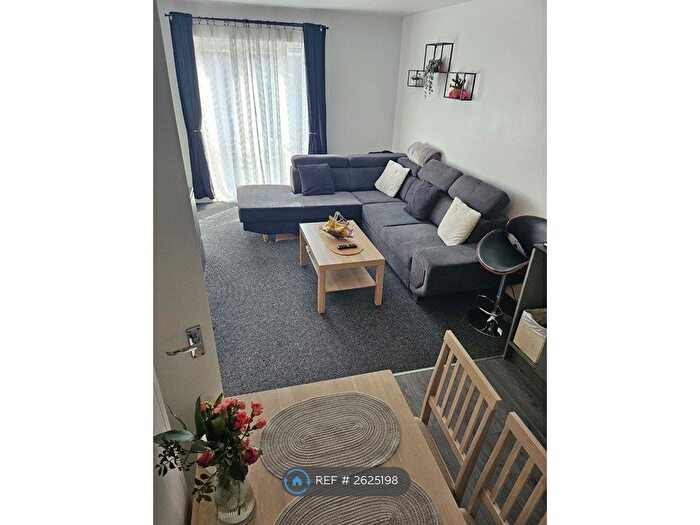 1 Bedroom Flat To Rent In Grafton Road, West Bromwich, B71