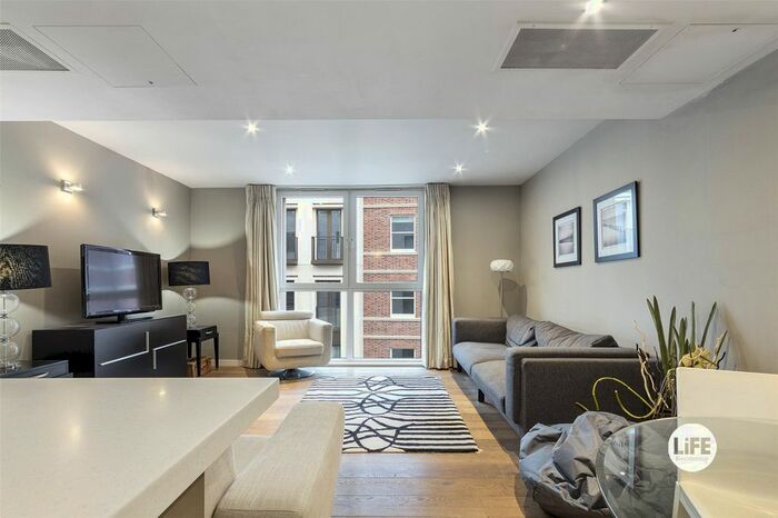 2 Bedroom Flat To Rent In Palace Place, London, SW1E