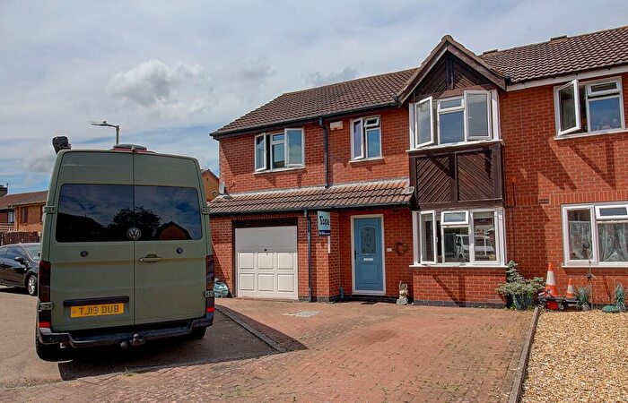 4 Bedroom Semi Detached House For Sale In Bushnell Close, Broughton Astley, LE9