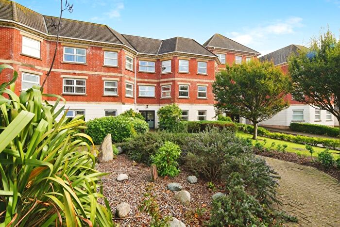 1 Bedroom Flat For Sale In Chatsworth Square, Hove, East Sussex, BN3