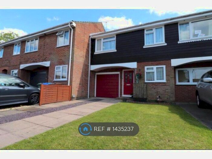 3 Bedroom Terraced House To Rent In Wilton Court, Farnborough, GU14