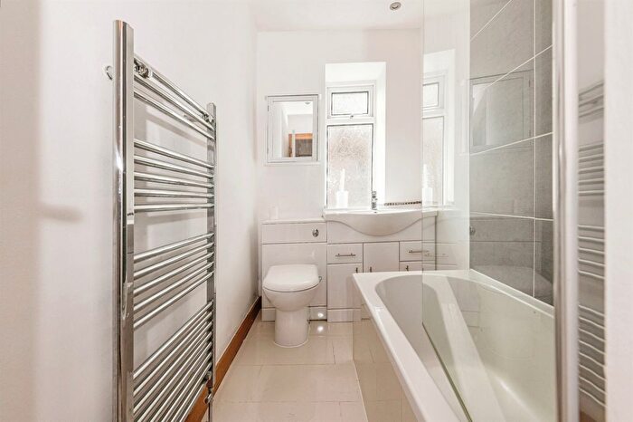 3 Bedroom Terraced House For Sale In Fartown, Pudsey, LS28