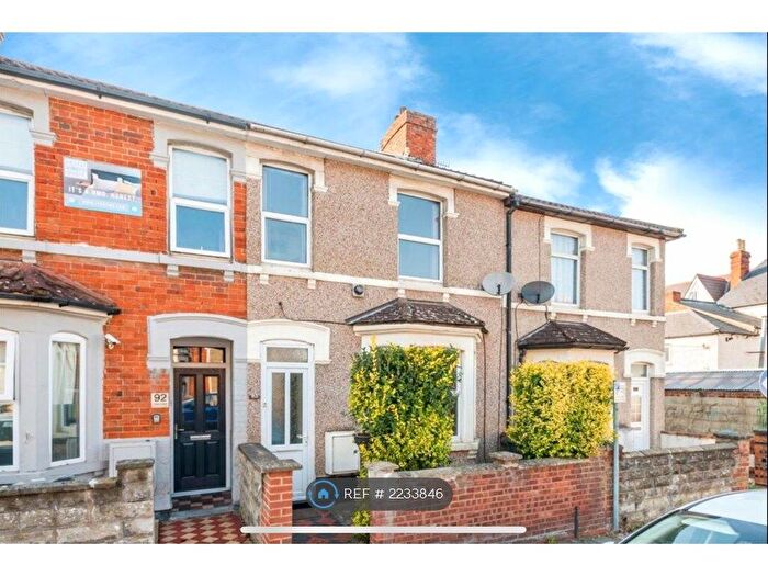 3 Bedroom Terraced House To Rent In Deacon Street, Swindon, SN1