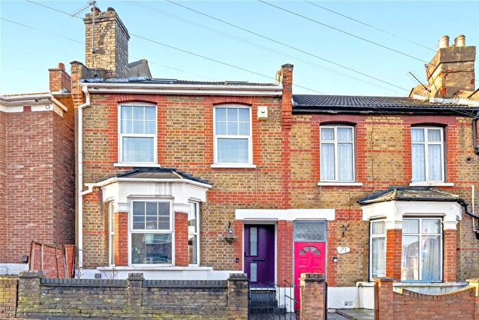 3 Bedroom End Terrace House For Sale In Higham Hill Road, Walthamstow, London, E17