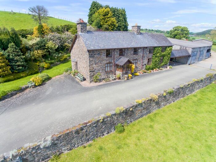 4 Bedroom Detached House To Rent In Pontrobert, Powys, SY22
