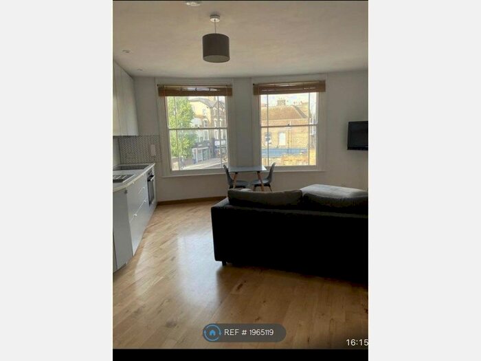 Studio To Rent In Station Approach, London, SE26