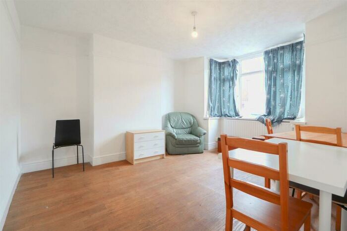 3 Bedroom Detached House To Rent In Winifred Avenue, Coventry, CV5