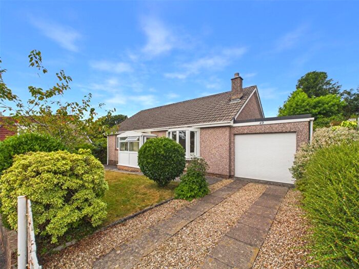 2 Bedroom Bungalow For Sale In Redmoor Close, Tavistock, Devon, PL19